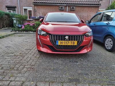 Rood Gebruikt 2020 Peugeot 208 Allure Hatchback | € 15.000 (Eerlijke prijs)