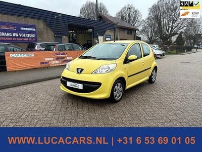 Occasion Peugeot 107 68 PK (50 kW) 2008 Geel Hatchback