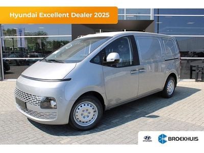 Grijs Gebruikt 2024 Hyundai Staria MPV | € 24.900