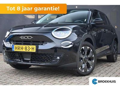 Zwart Occasion 2025 Fiat 600 La Prima SUV | € 28.400 (Eerlijke prijs)