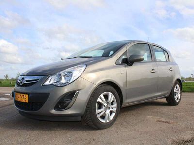 tweedehands Opel Corsa 1.2-16V Rhythm