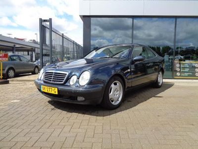 Mercedes 320