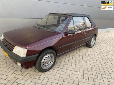 Peugeot 205