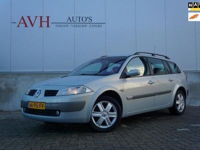 Occasion Renault Mégane GrandTour Expression 101 PK (74 kW) 2004 Grijs Stationwagen