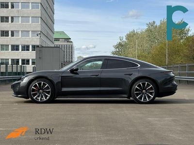 Porsche Taycan 4S