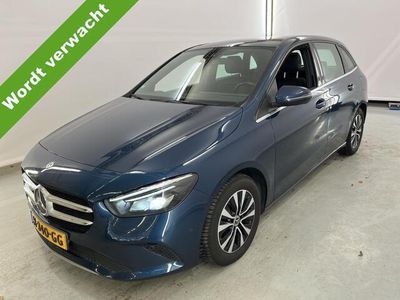 Mercedes B200