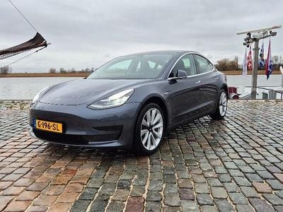 Occasion 2019 Tesla Model 3 Standard Range Sedan | € 17.930 (Eerlijke prijs)