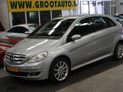 tweedehands Mercedes B170 Airco, Isofix, Multi-Media, Stuurbekrachtiging