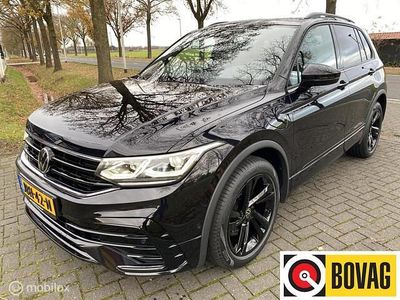 Zwart Gebruikt 2022 VW Tiguan Style SUV | € 35.755 (Iets duurder)