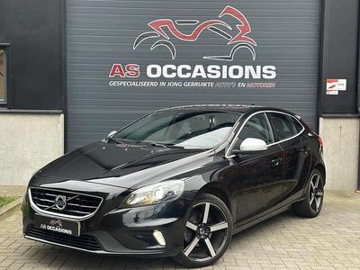Zwart Gebruikt 2015 Volvo V40 R-Design Hatchback | € 5.999 (Eerlijke prijs)
