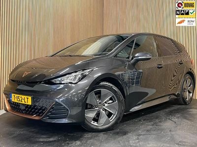 Grijs Gebruikt 2023 Cupra Born Hatchback | € 23.895 (Goede deal)