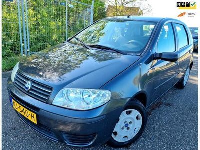 tweedehands Fiat Punto 1.2 Active/rijd rem schakel zeer goed/ apk 2-2025/airco ijs/dealer onderhoud/inruil mog!!!