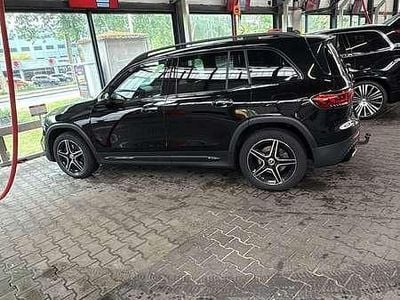 Mercedes GLB200