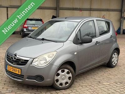 Grijs Occasion 2011 Opel Agila Selection Hatchback | € 1.499 (Eerlijke prijs)