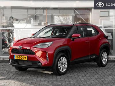 Rood Occasion 2025 Toyota Yaris Cross Active SUV | € 28.549 (Eerlijke prijs)