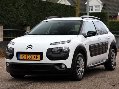 Wit Gebruikt 2015 Citroën C4 Feel SUV | € 4.995 (Eerlijke prijs)