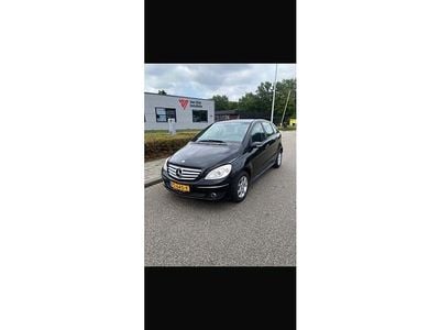 Mercedes B150
