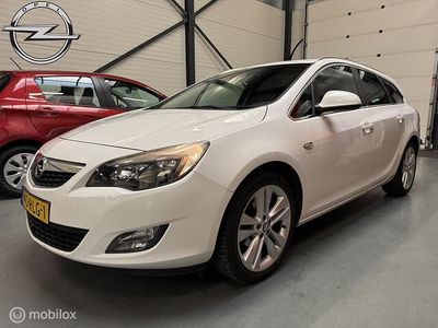 Wit Occasion 2011 Opel Astra Sport Stationwagen | € 2.750 (Eerlijke prijs)