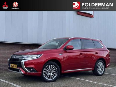Rood Occasion 2020 Mitsubishi Outlander P-HEV Intense SUV | € 22.950 (Goede deal)