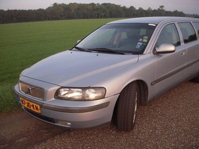 Grijs Occasion 2002 Volvo V70 Comfort Stationwagen | € 3.950 (Iets duurder)