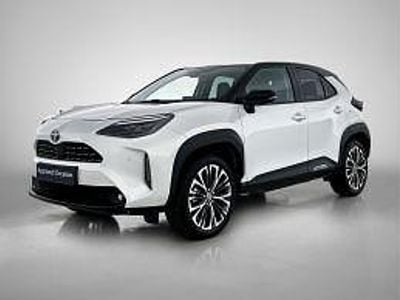 Wit metallic Gebruikt 2022 Toyota Yaris Executive SUV | € 29.800 (Eerlijke prijs)