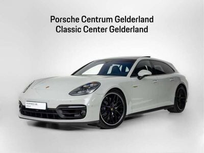 Porsche Panamera 4