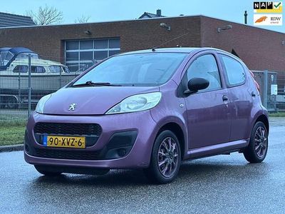 Occasion Peugeot 107 Access 68 PK (50 kW) 2012 Paars Hatchback
