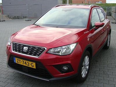 Rood Gebruikt 2019 Seat Arona Business SUV | € 15.995 (Eerlijke prijs)