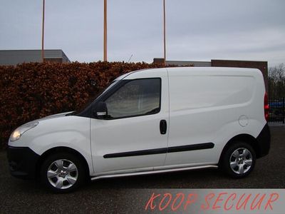 Wit Gebruikt 2011 Fiat Doblò MPV | € 2.499 (Eerlijke prijs)