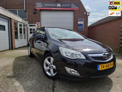 tweedehands Opel Astra 1.6 Edition, Navi, Clima, Parkeersensoren, Dealer onderhouden