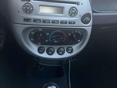 Rood Gebruikt 2007 Ford Ka Hatchback | € 2.000 (Iets duurder)