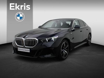 Zwart Gebruikt 2024 BMW 550e M Sport Sedan | € 71.950