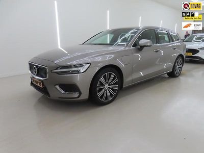 Grijs Occasion 2021 Volvo V60 Inscription Stationwagen | € 25.999 (Super prijs)