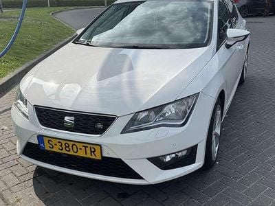 Wit Occasion 2013 Seat Leon FR Hatchback | € 9.350 (Eerlijke prijs)