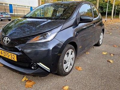 Gebruikt 2015 Toyota Aygo X-play Hatchback | € 4.750 (Iets duurder)