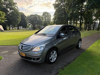 Mercedes B180