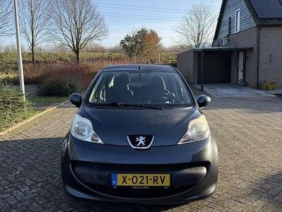 Occasion 2008 Peugeot 107 Filou Hatchback | € 1.800 (Eerlijke prijs)