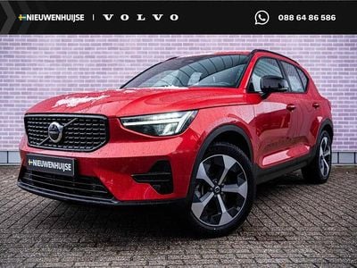 Rood Occasion 2025 Volvo XC40 Plus SUV | € 42.899 (Eerlijke prijs)