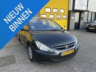 Zwart Gebruikt 2005 Peugeot 307 Hatchback | € 1.100 (Goede deal)
