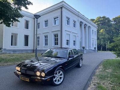 Zwart Gebruikt 2001 Jaguar XJR Supercharged Sedan | € 9.750