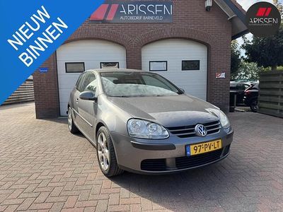 Occasion VW Golf IV Trendline 90 PK (66 kW) 2005 Grijs Hatchback