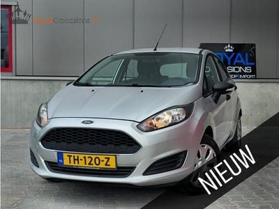 Grijs Gebruikt 2016 Ford Fiesta Hatchback | € 7.950