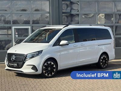 Wit Occasion 2024 Mercedes V220 Avantgarde MPV | € 94.950