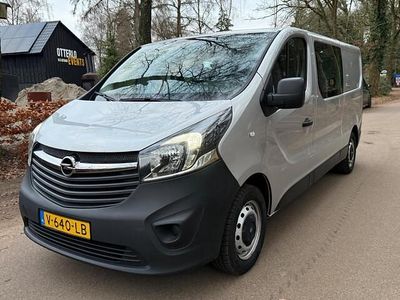 Zilver Occasion 2018 Opel Vivaro MPV | € 11.950