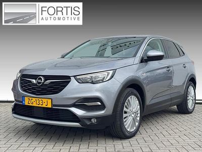 Grijs Occasion 2019 Opel Grandland X Innovation SUV | € 15.700 (Eerlijke prijs)