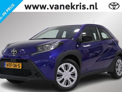Blauw Occasion 2025 Toyota Aygo X Play SUV | € 18.799 (Eerlijke prijs)