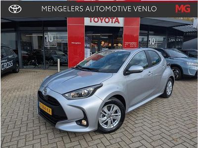 Grijs Occasion 2024 Toyota Yaris Active Hatchback | € 21.940 (Eerlijke prijs)