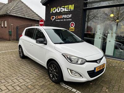 Wit Gebruikt 2014 Hyundai i20 Hatchback | € 6.850 (Iets duurder)