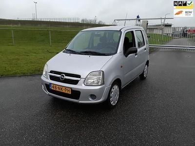 Grijs Occasion 2003 Opel Agila Essentia Hatchback | € 1.450 (Eerlijke prijs)