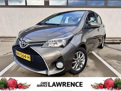 Grijs Gebruikt 2017 Toyota Yaris Trend Hatchback | € 9.949 (Goede deal)